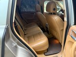 Porsche Cayenne-10