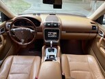 Porsche Cayenne-12