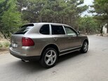 Porsche Cayenne-17