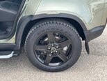 Land Rover Defender-23