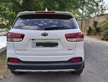 Kia Sorento-13