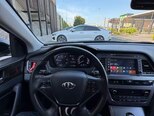 Hyundai Sonata-12