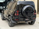 Land Rover Defender-6