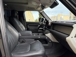 Land Rover Defender-16