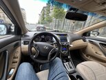 Hyundai Elantra-10