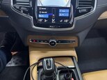 Volvo XC90-10
