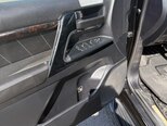 Toyota Land Cruiser-6