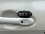 Nissan Note-9