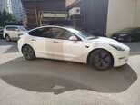 Tesla Model 3-2