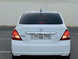 Nissan Tiida-9