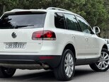 Volkswagen Touareg-12