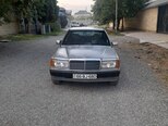 Mercedes 190-1