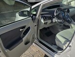 Toyota Prius-13
