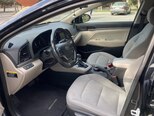 Hyundai Elantra-11