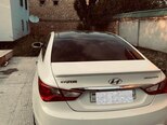 Hyundai Sonata-2