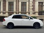 Nissan Tiida-9