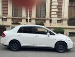 Nissan Tiida-8