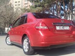 Nissan Tiida-17