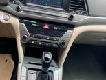 Hyundai Elantra-13