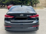 Hyundai Elantra-8