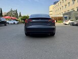 Tesla Model 3-2