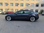 Tesla Model 3-5