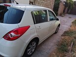 Nissan Tiida-4