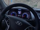 Hyundai Elantra-6