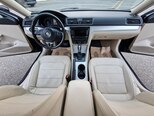 Volkswagen Passat-16