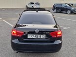 Volkswagen Passat-5