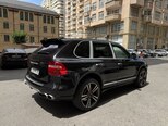 Porsche Cayenne-4