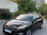Hyundai Sonata-1