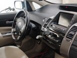 Toyota Prius-14
