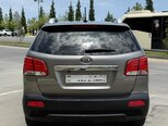 Kia Sorento-7