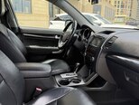 Kia Sorento-9
