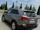 Kia Sorento-8