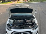 Hyundai Elantra-9