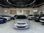 Hyundai Elantra-3
