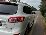Hyundai Santa Fe-5