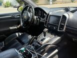 Porsche Cayenne S-12
