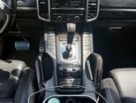 Porsche Cayenne S-13