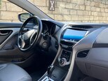 Hyundai Elantra-10