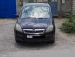 Opel Zafira-1