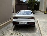 Hyundai Elantra-2