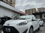 Toyota Aqua-12