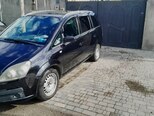 Opel Zafira-8