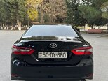 Toyota Camry-13