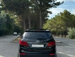 Hyundai Grand Santa Fe-4