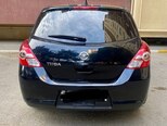 Nissan Tiida-5