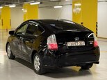 Toyota Prius-2